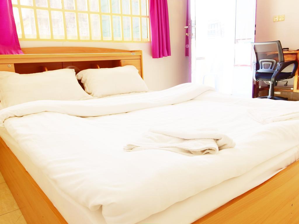 פנום פן B52 Hostel חדר תמונה