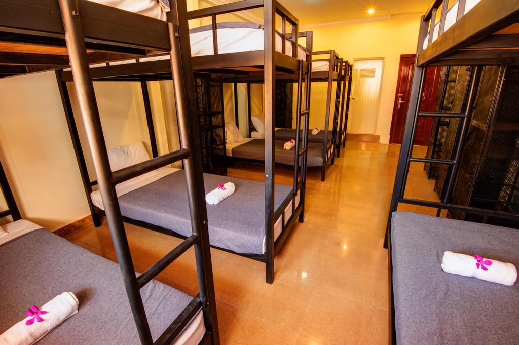פנום פן B52 Hostel מראה חיצוני תמונה