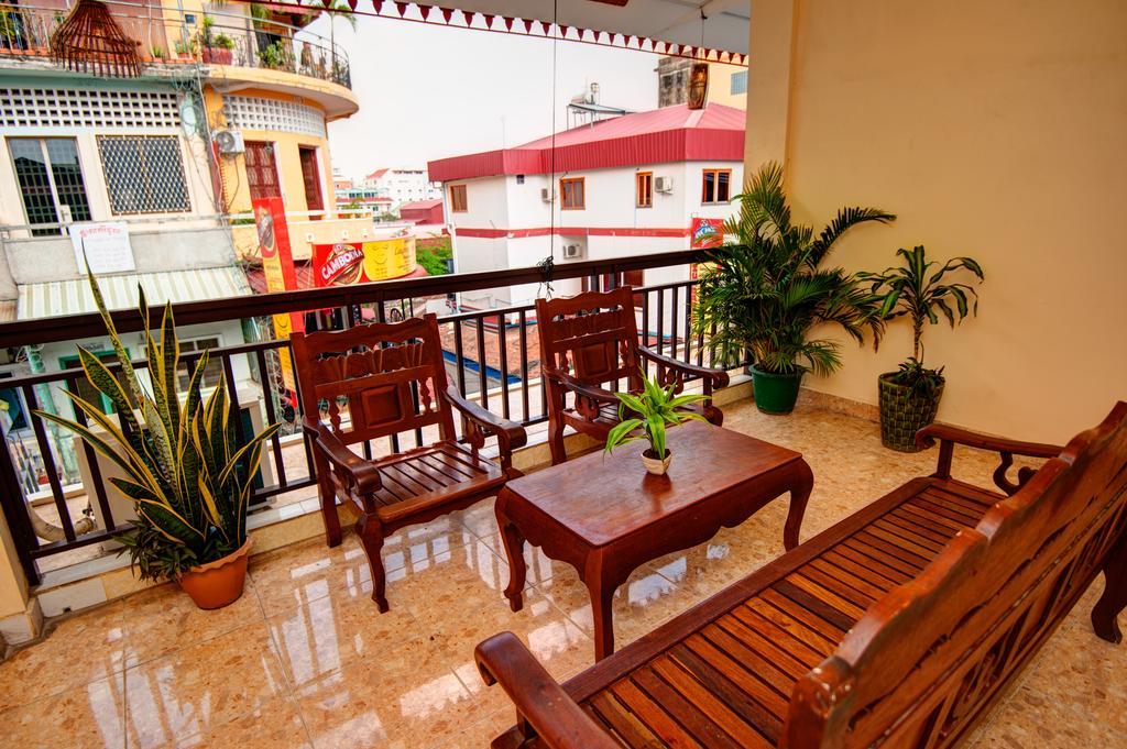 פנום פן B52 Hostel מראה חיצוני תמונה